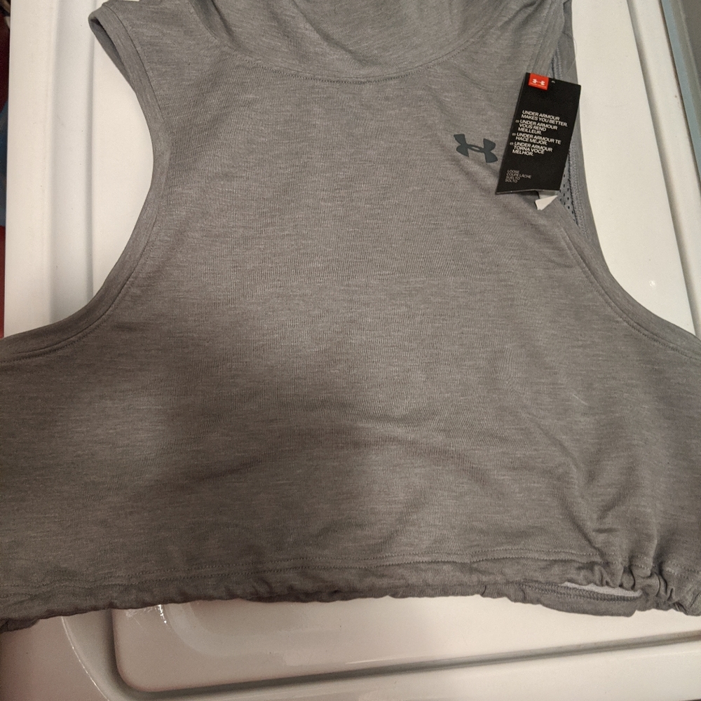 NWT UA Fleece Crop - Picture 7 of 12
